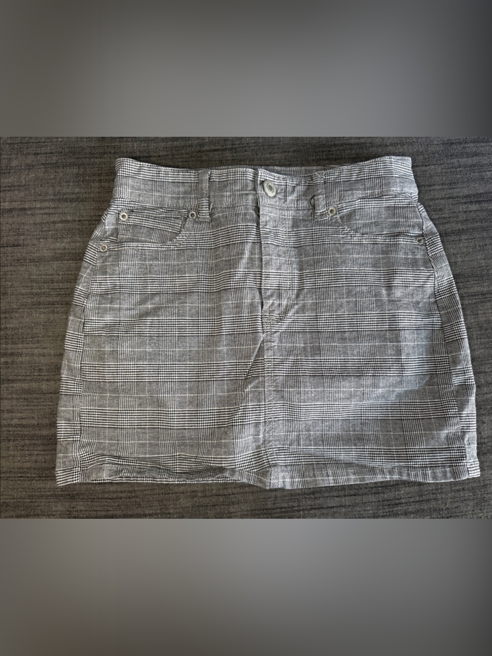 American Eagle Outfitters Gray & White Plaid Mini Skirt